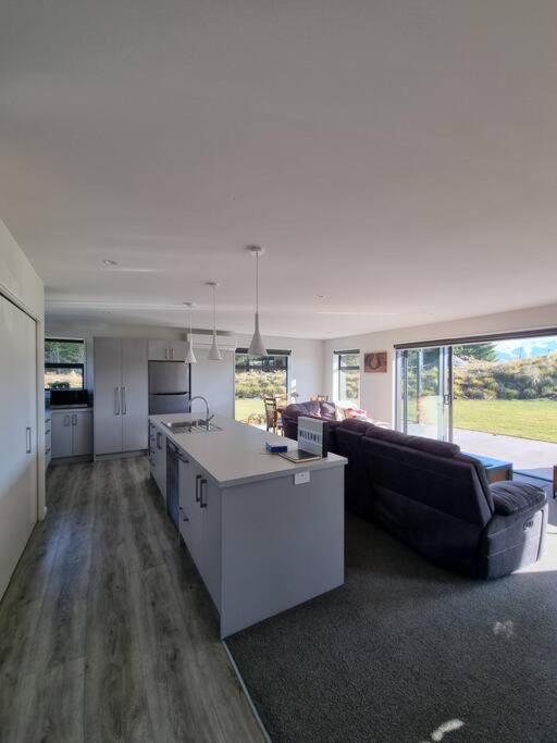 65 The Drive Villa Twizel Luaran gambar